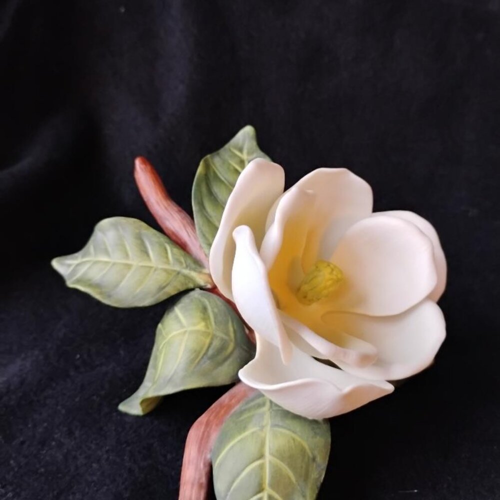 Lenox White Magnolia Garden Flowers Porcelain floral figurine 1990 - Picture 2 of 9